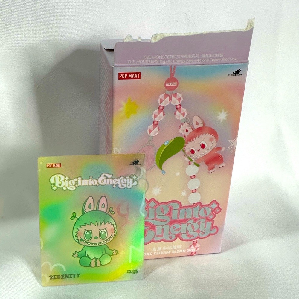 THE MONSTERS CONFIRMED SERENITY Big into Energy Series Phone Charm Box - Picture 2 of 9